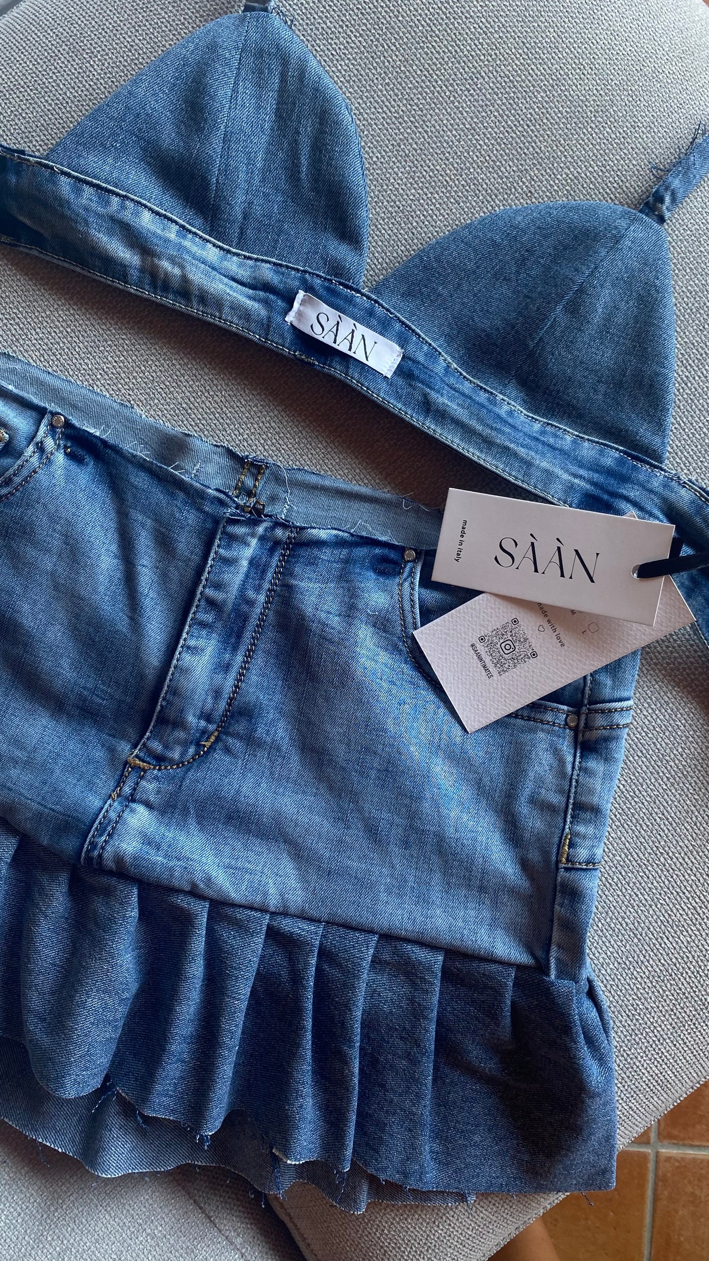 SET IN DENIM CON GONNA A BALZE